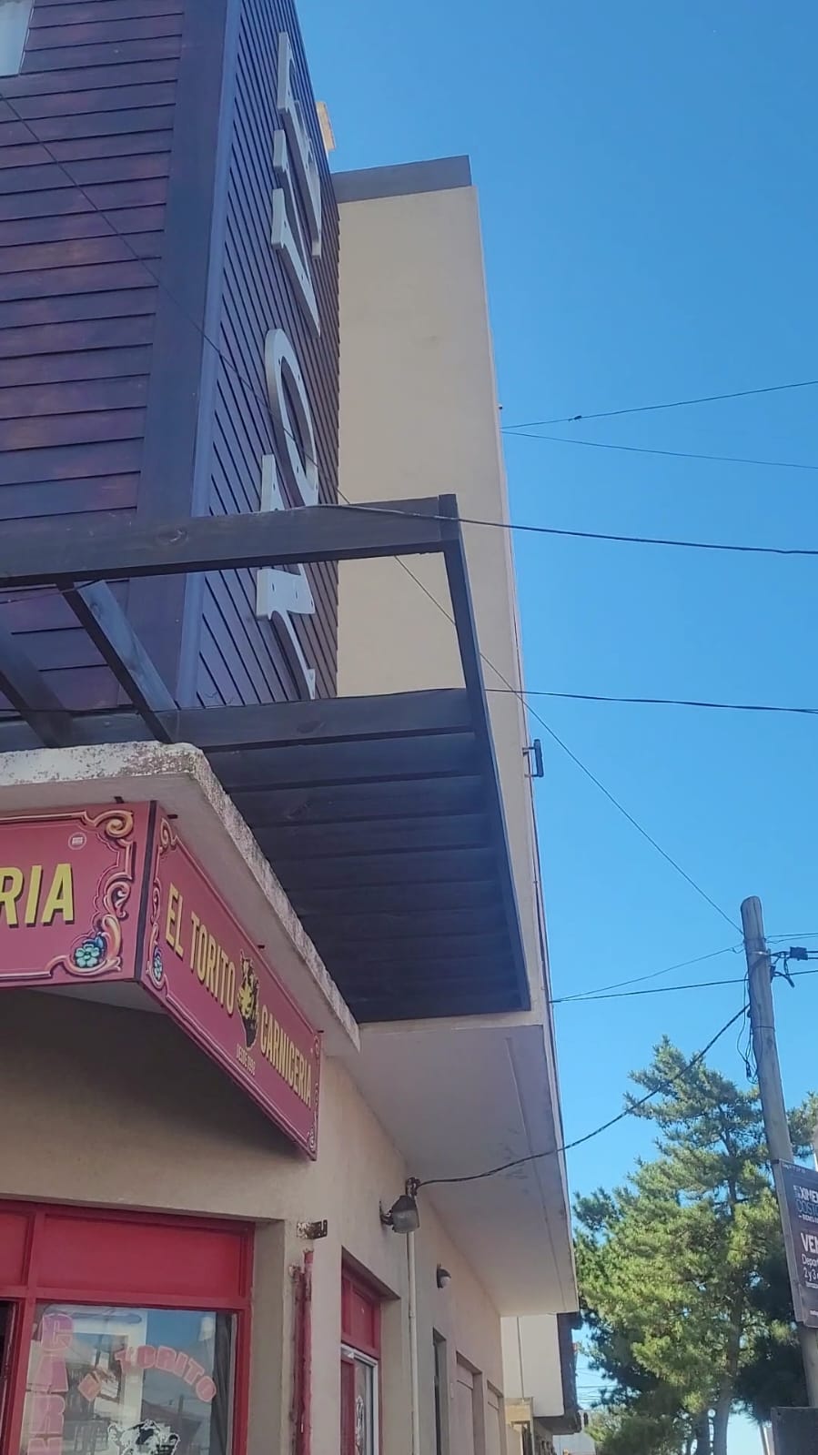COSTA AZUL – A METROS DEL MAR – DEPARTAMENTO 2 AMIENTES TOTALMENTE RECICLADO A NUEVO